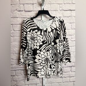Cathy Daniels Floral Top size L